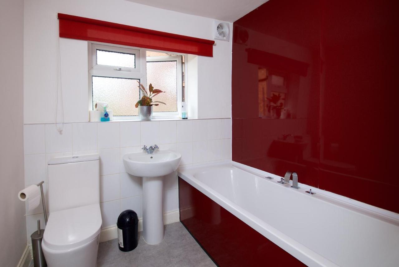 Ideal Abode Abbots 4 En-Suite 체스터 외부 사진